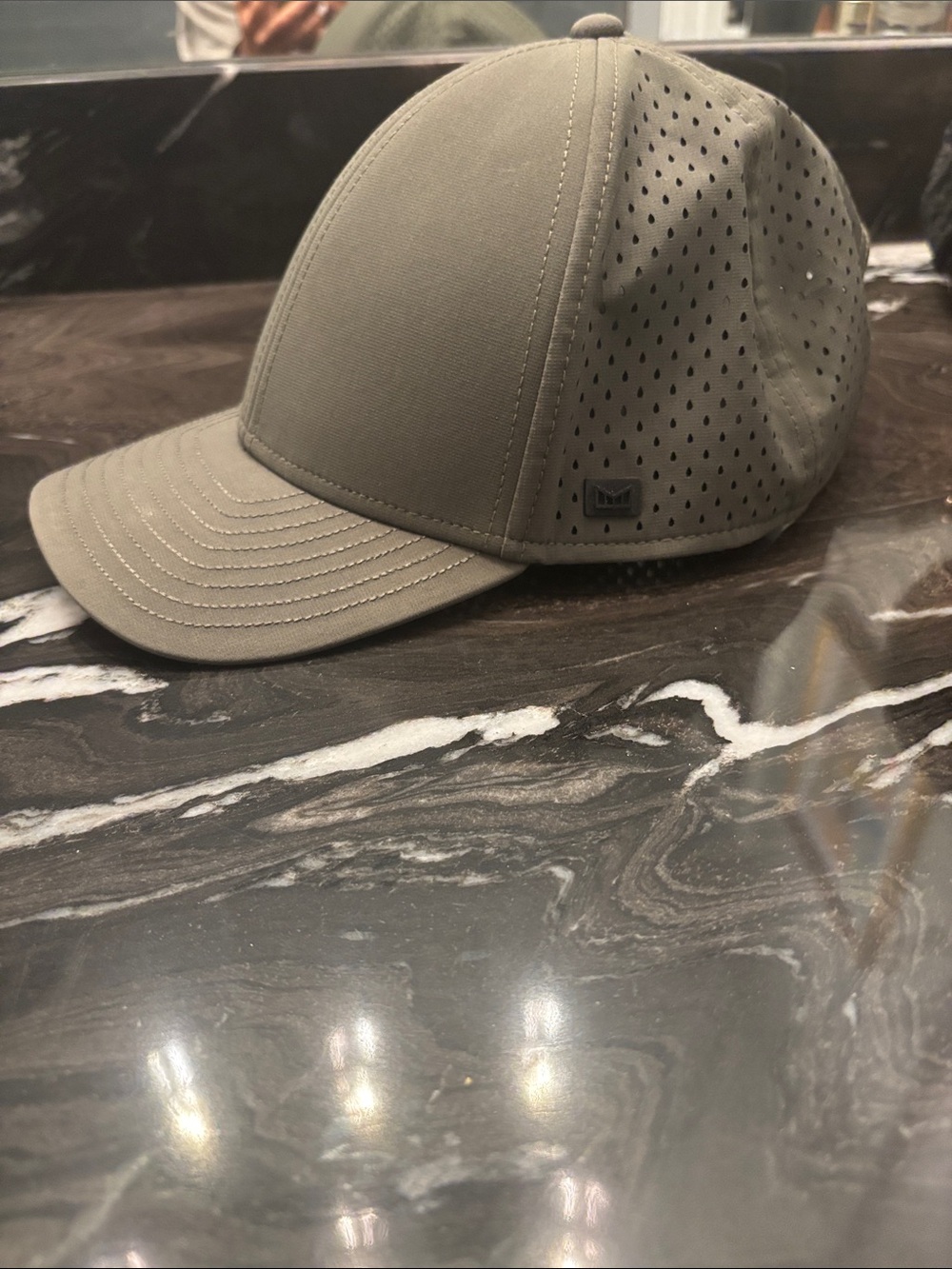 Olive Melin hat